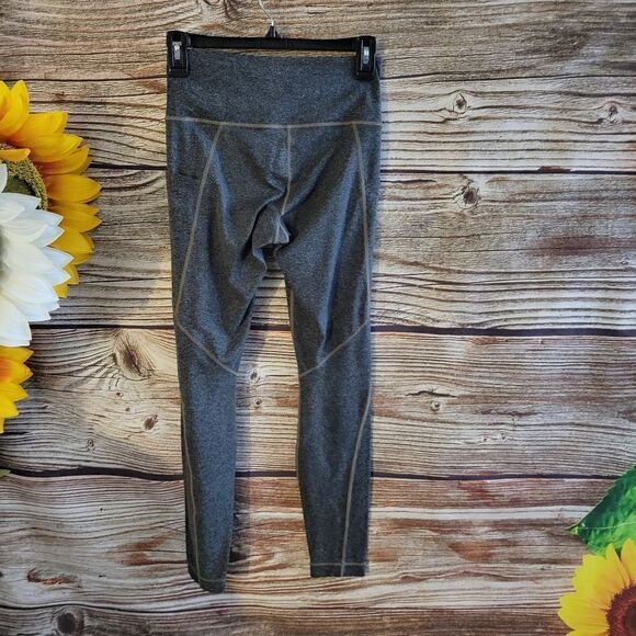 Athleta Women's Leggings XS gray mix Pre-owned - Picture 2 of 5